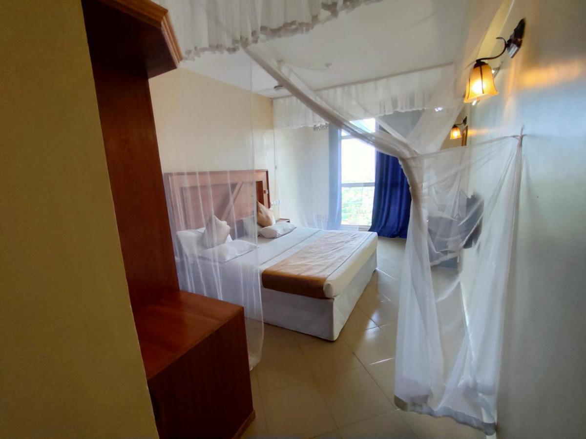 Pulickal Airport Hotel Entebbe Exterior photo