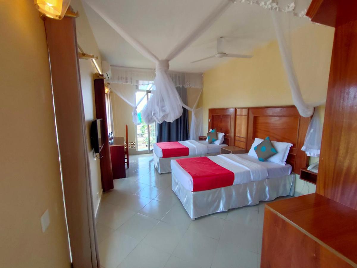 Pulickal Airport Hotel Entebbe Exterior photo