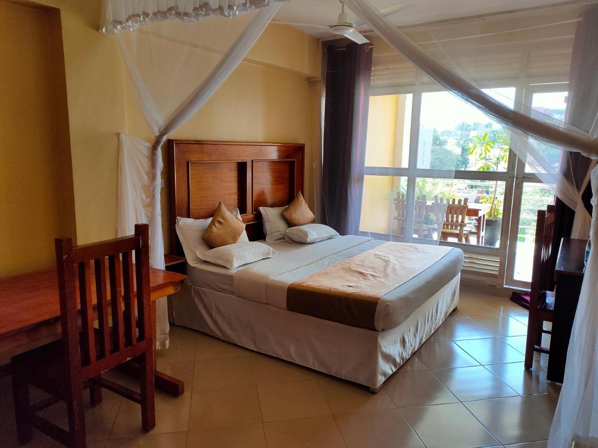 Pulickal Airport Hotel Entebbe Exterior photo