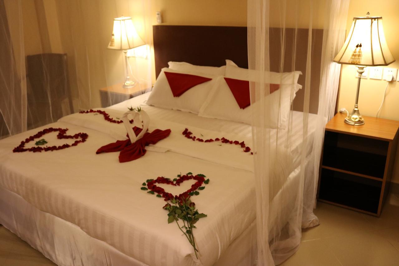 Pulickal Airport Hotel Entebbe Exterior photo
